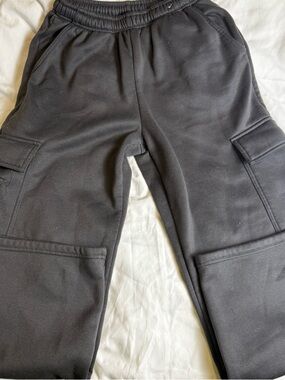 Women's Black Cargo Jogger Pants - Brand Unspecified